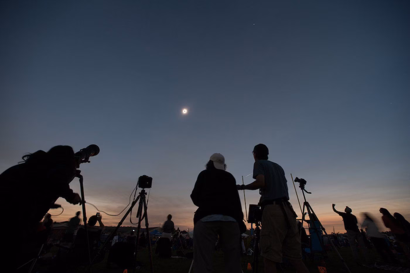 Total eclipse gives scientists chance to probe Sun's mysteries